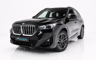 BMW X1 M-SPORT 1.5 AUTOMAAT BENZ MET PANORAMISCH OPEN DAK 